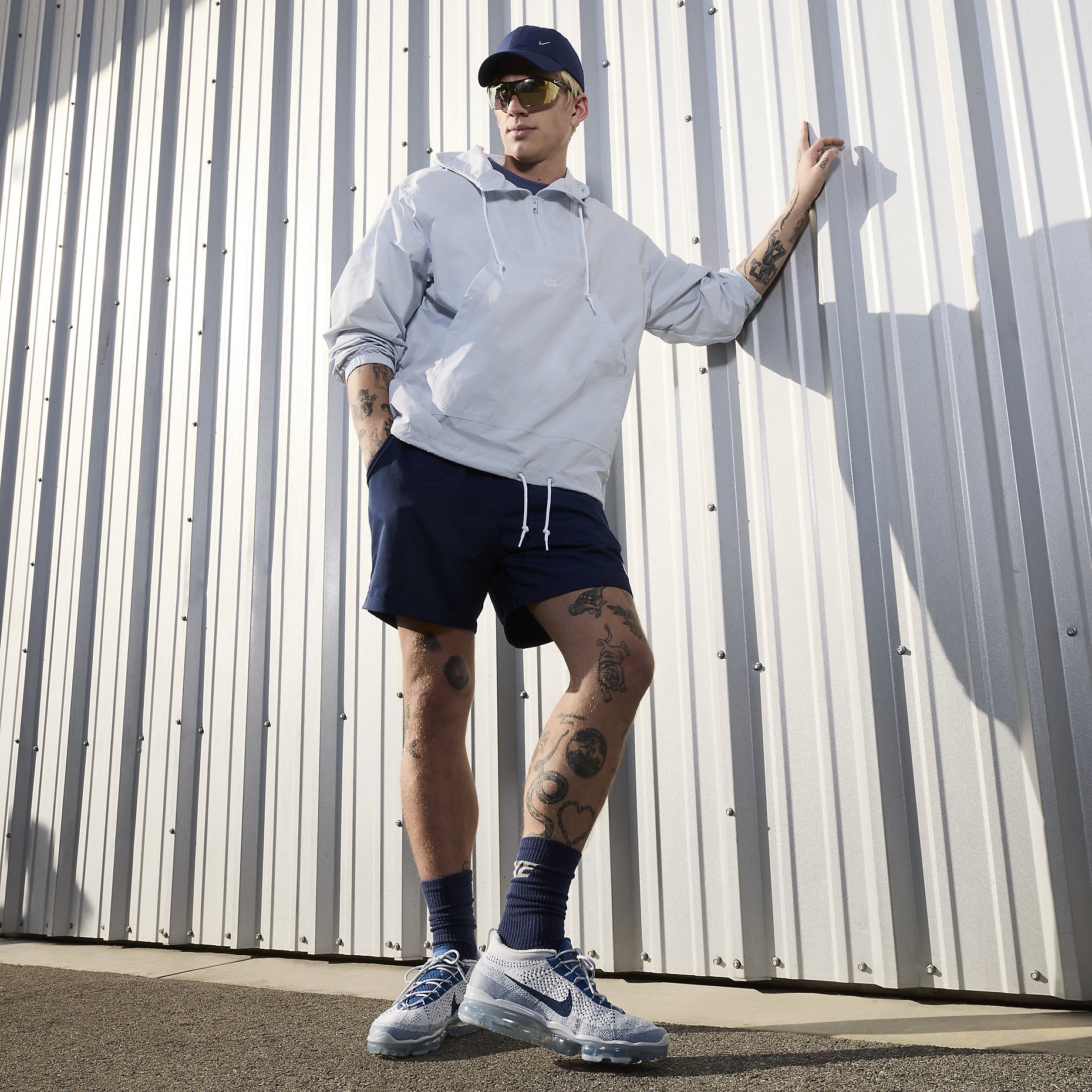 Modelo de Nike hombre, vista de frente