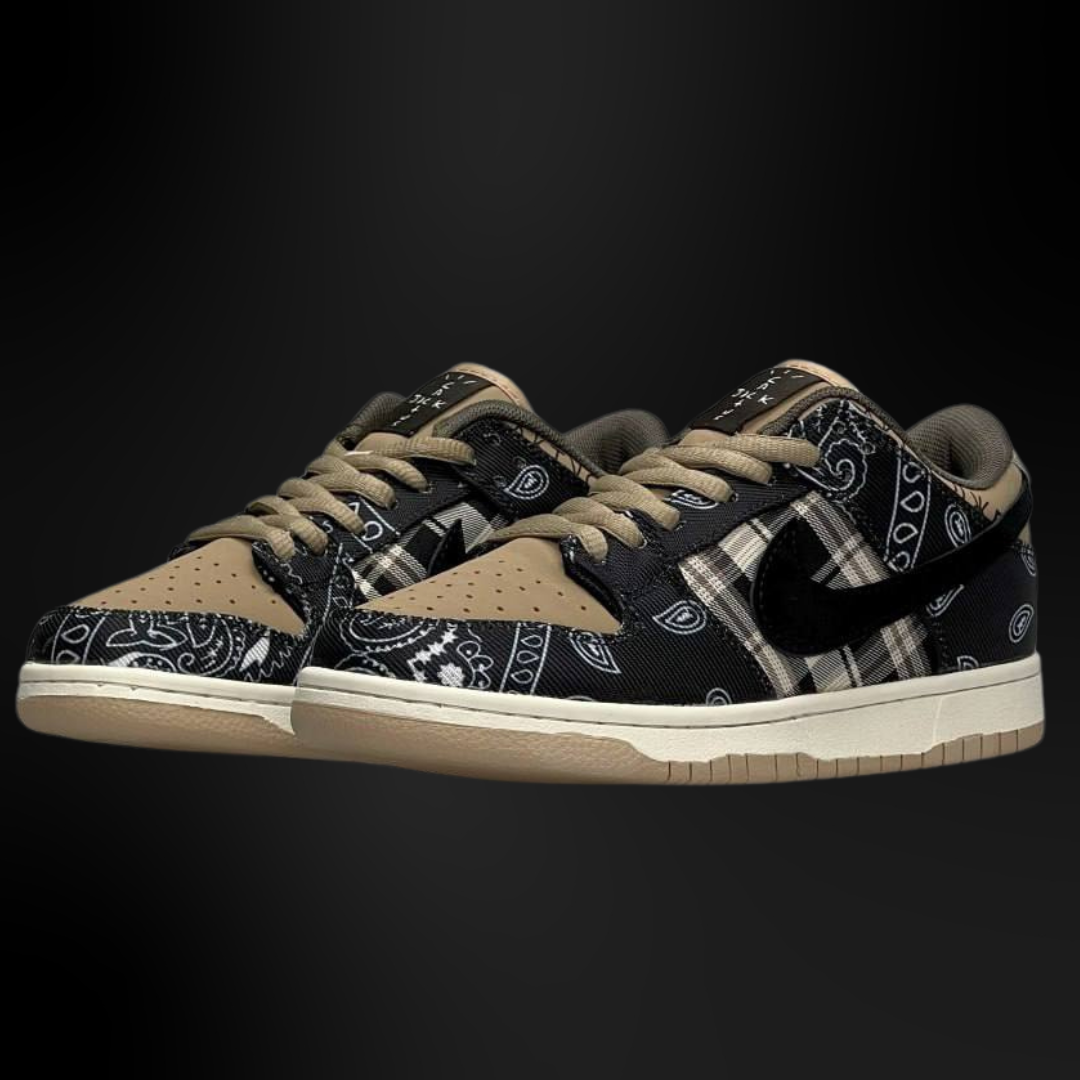 Zapatilla Nike Dunk Low Travis Scott, vista de frente